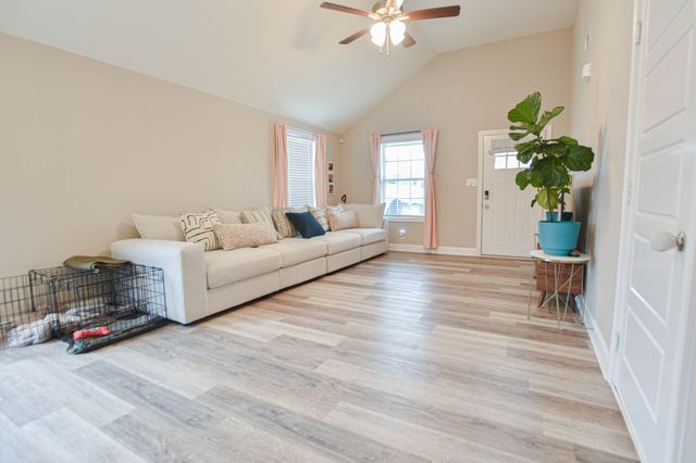 1000 Dublin Drive, Clarksville, TN 37042