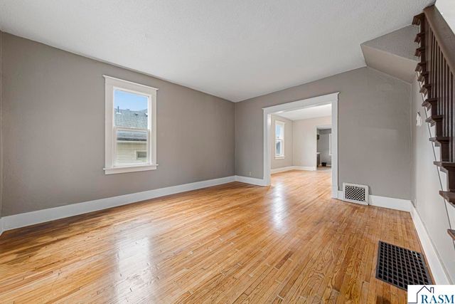 322 E Vine Street, Mankato, MN 56001