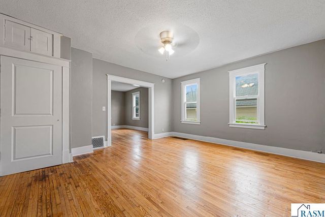 322 E Vine Street, Mankato, MN 56001