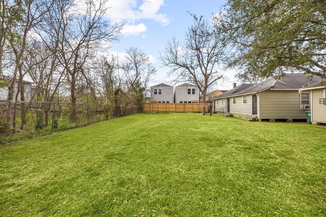 3224 Mcgowen Street, Houston, TX 77004