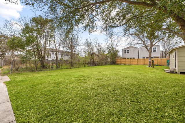 3224 Mcgowen Street, Houston, TX 77004