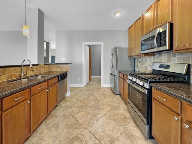 26852 Manor Crest Court, Kingwood, TX 77339