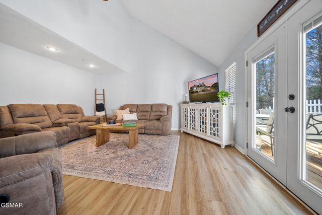 236 Dove Drive, Sevierville, TN 37876