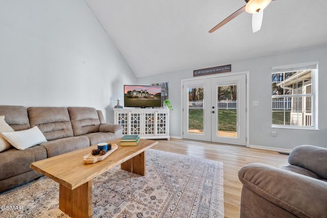 236 Dove Drive, Sevierville, TN 37876