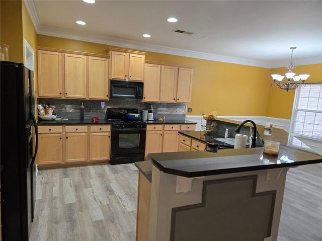 2900 Suttles SW Drive, Atlanta, GA 30331