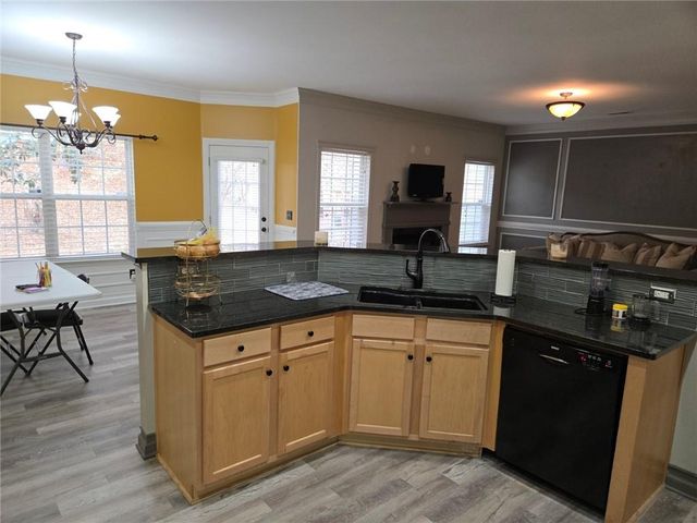 2900 Suttles SW Drive, Atlanta, GA 30331