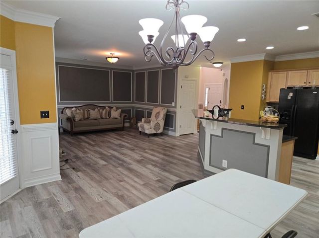 2900 Suttles SW Drive, Atlanta, GA 30331