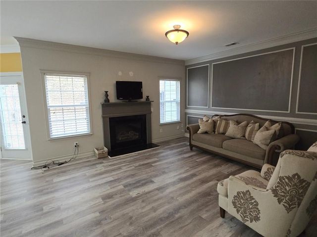 2900 Suttles SW Drive, Atlanta, GA 30331