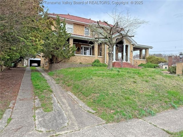 802 Maple Road, Charleston, WV 25302