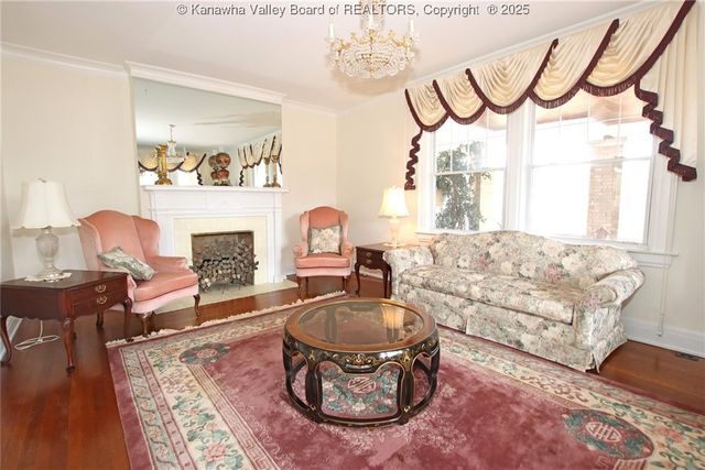 802 Maple Road, Charleston, WV 25302