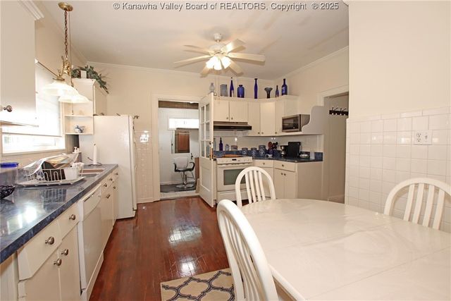 802 Maple Road, Charleston, WV 25302