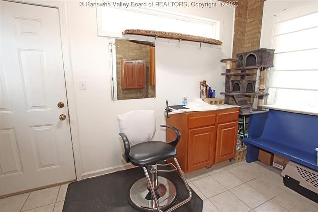 802 Maple Road, Charleston, WV 25302