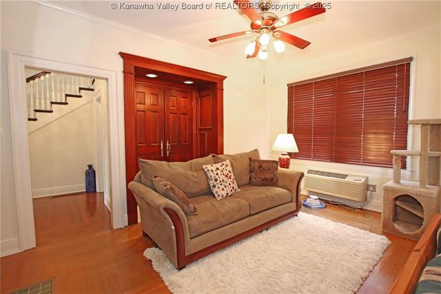 802 Maple Road, Charleston, WV 25302