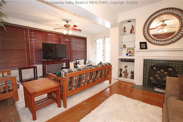 802 Maple Road, Charleston, WV 25302