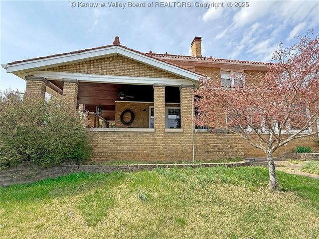802 Maple Road, Charleston, WV 25302
