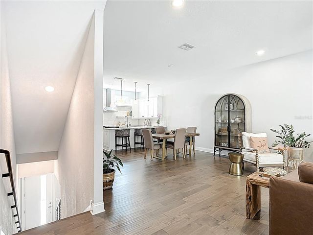 4215 W NORTH A STREET 3, Tampa, FL 33609