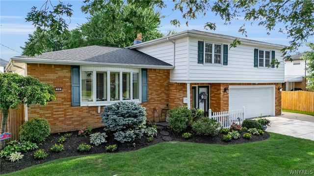 13 Wedgewood, Amherst, NY 14226