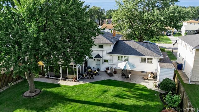 13 Wedgewood, Amherst, NY 14226