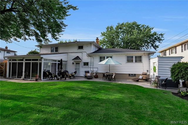 13 Wedgewood, Amherst, NY 14226