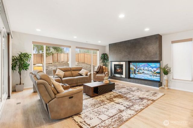 20308 SE 266th Street, Covington, WA 98042