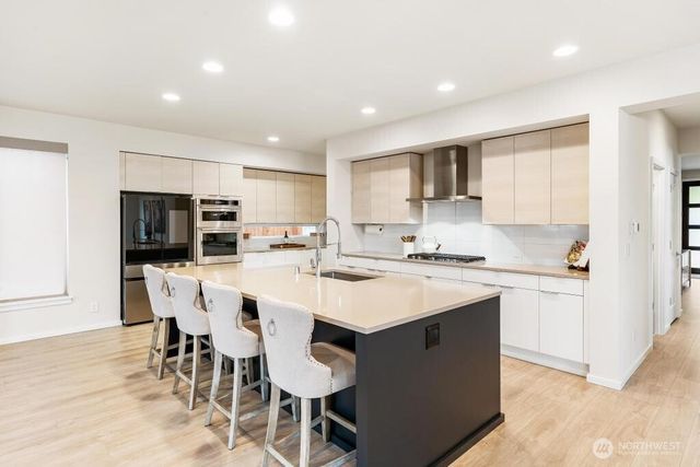 20308 SE 266th Street, Covington, WA 98042