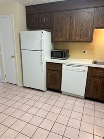 310 Codman Hill Rd 34D, Boxborough, MA 01719