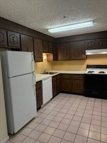 310 Codman Hill Rd 34D, Boxborough, MA 01719