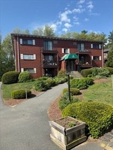 310 Codman Hill Rd 34D, Boxborough, MA 01719