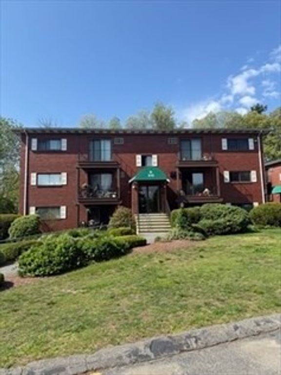 310 Codman Hill Rd 34D, Boxborough, MA 01719