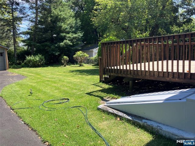 325 Bogert Avenue, Ridgewood, NJ 07450