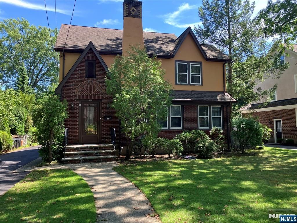 325 Bogert Avenue, Ridgewood, NJ 07450