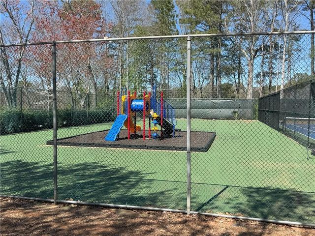 596 Windchase Lane, Stone Mountain, GA 30083