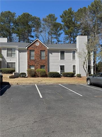 596 Windchase Lane, Stone Mountain, GA 30083
