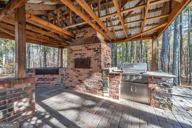 2079 Highway 85, Senoia, GA 30276