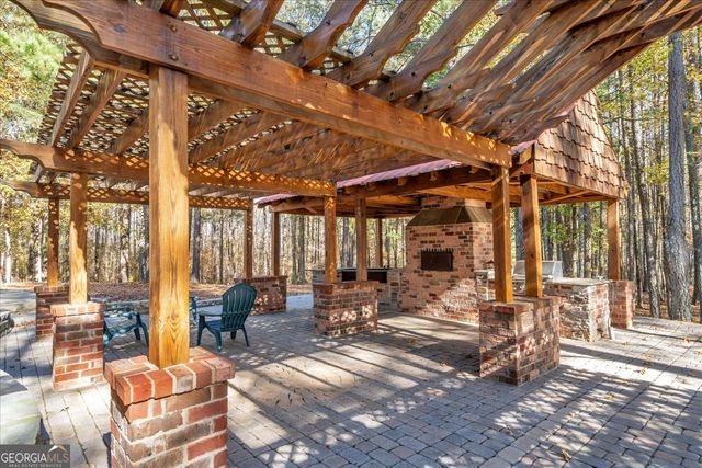 2079 Highway 85, Senoia, GA 30276