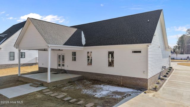 3902 Redbay Lane N, Wilson, NC 27896