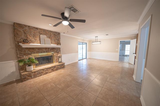 309 Camelot Circle, Lufkin, TX 75904