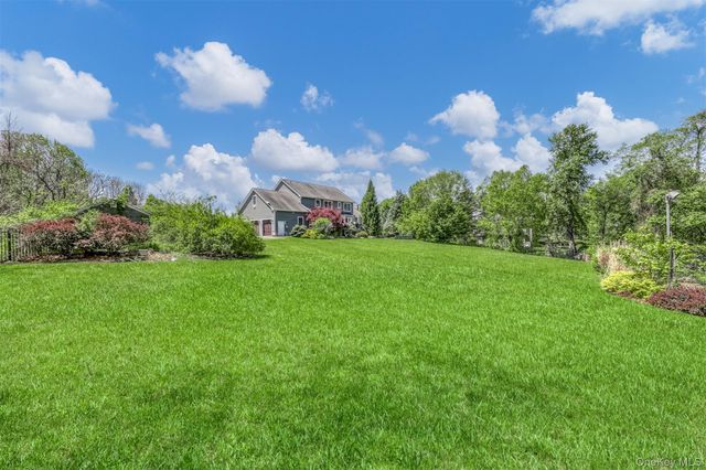 2 Garnett Hill Road, Chester, NY 10918