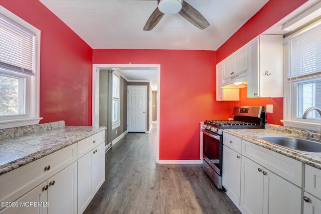 2 Chingarora Avenue, Keyport, NJ 07735