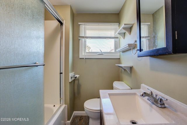 2 Chingarora Avenue, Keyport, NJ 07735