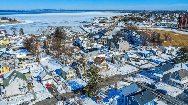 2 Chingarora Avenue, Keyport, NJ 07735