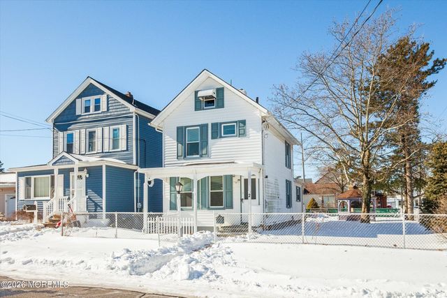 2 Chingarora Avenue, Keyport, NJ 07735