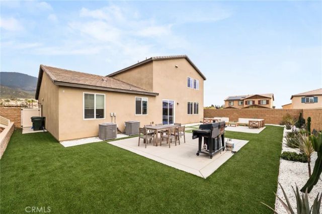 3557 W Seco, San Bernardino, CA 92407