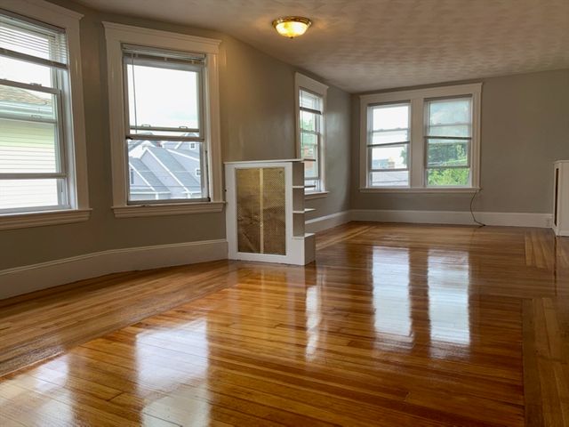 25A Bradbury Ave 2, Medford, MA 02155