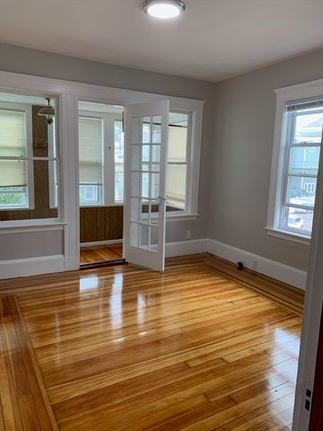 25A Bradbury Ave 2, Medford, MA 02155