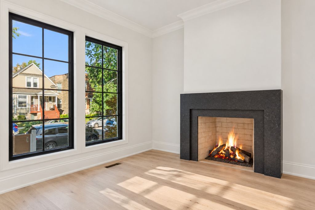 3909 N Hamilton Avenue, Chicago, IL 60618 — photo 4