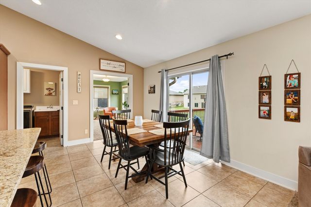 7343 Dusk Drive, Johnston, IA 50131