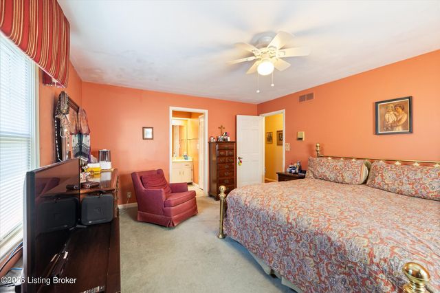 13003 Honeysuckle Way, Prospect, KY 40059