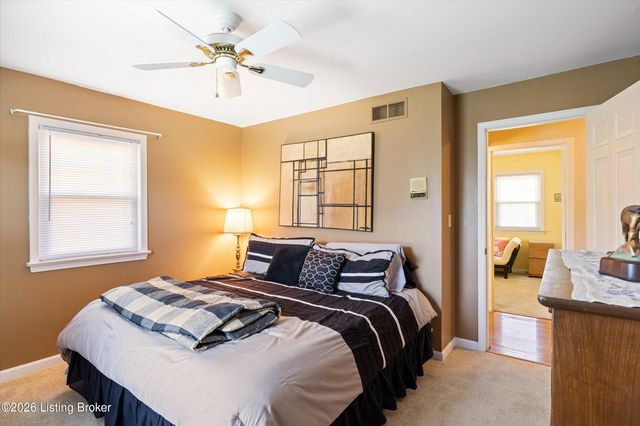 13003 Honeysuckle Way, Prospect, KY 40059
