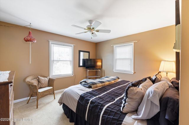 13003 Honeysuckle Way, Prospect, KY 40059